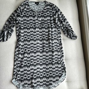 Mossimo Shirt Dress -Size Small. Black and White Graphic Print.